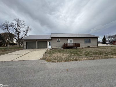 /international/us/102-se-3rd-street-gilmore-city-ia-110103570292/