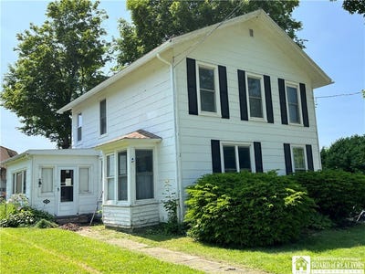 /international/us/26-central-avenue-portland-ny-110099934538/