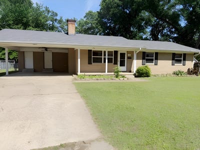 /international/us/330-n-14th-street-arkadelphia-ar-110108425731/