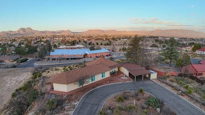 /international/us/1009-n-bird-alpine-tx-110101236611/