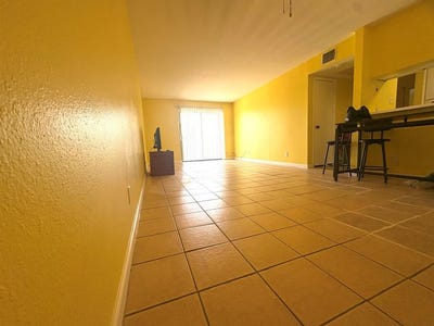 /international/us/212-plaza-verde-apt-26-houston-tx-110105926889/