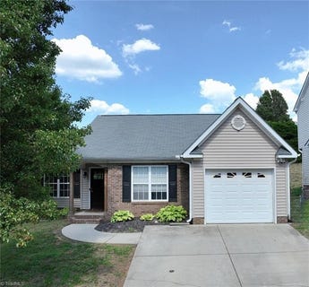 /international/us/3801-bluestem-drive-greensboro-nc-110108233881/