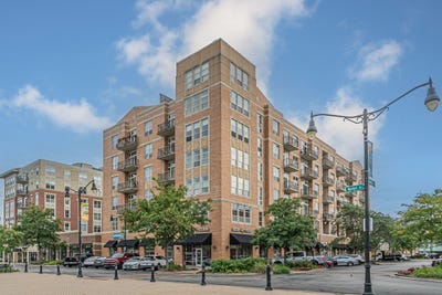 /international/us/647-metropolitan-way-des-plaines-il-110108502364/