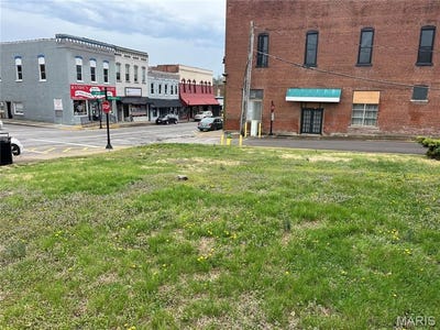 /international/us/0-main-street-troy-mo-110106944958/