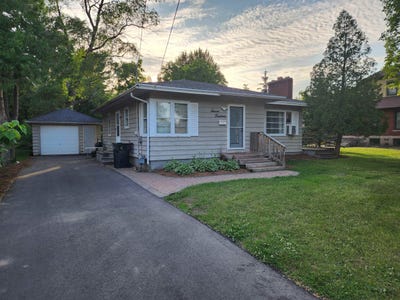 /international/us/714-8th-street-waupaca-wi-110100678221/?lang=zh-tw