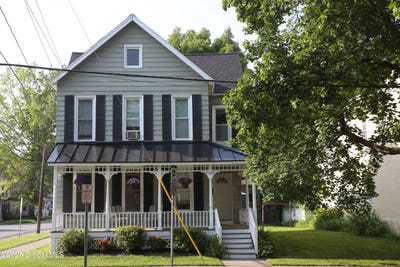 /international/us/67-van-dam-street-saratoga-springs-ny-110100375297/