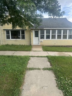 /international/us/807-w-franklin-street-portage-wi-110100917646/