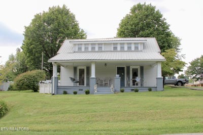 /international/us/301-w-crawford-ave-monterey-tn-110119490448/