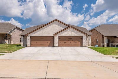/international/us/718-rolling-terrace-circle-granbury-tx-110105700518/