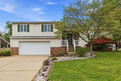 /international/us/2757-edith-street-lower-burrell-pa-110107697868/