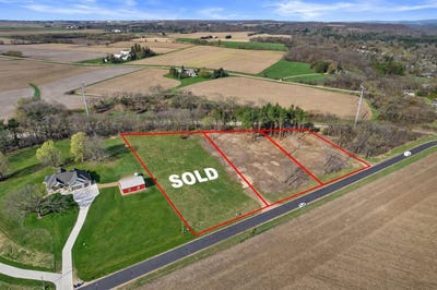 /international/us/loveland-road-lot-2-poynette-wi-110107687392/
