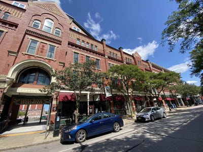 /international/us/40-hanover-street-manchester-nh-110107725307/