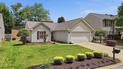 /international/us/205-garfield-lane-simpsonville-sc-110107842711/