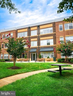 /international/us/44075-pipeline-plaza-ashburn-va-110105727265/