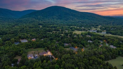 /international/us/717-cedar-meadow-dr-nellysford-va-110108850699/
