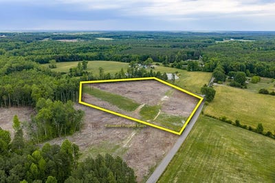 /international/us/w-creek-road-crewe-va-110108363371/