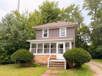 /international/us/781-e-high-street-benton-harbor-mi-110120056844/