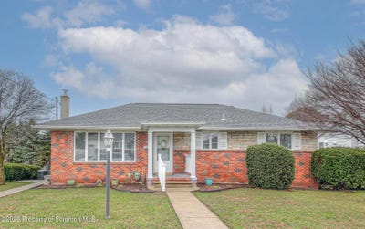 /international/us/3904-winfield-avenue-moosic-pa-110107055705/