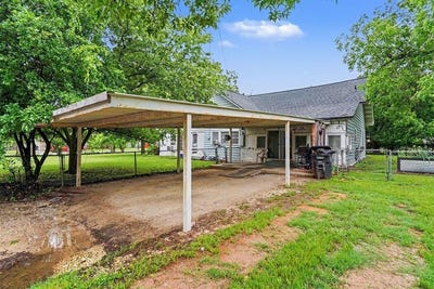 /international/us/506-woodard-avenue-cleburne-tx-110107890267/