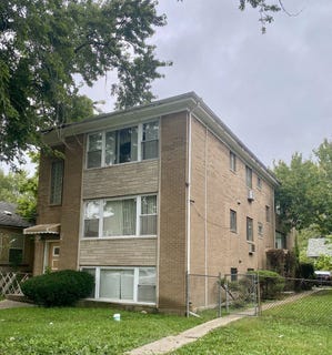 /international/us/273-e-148th-street-harvey-il-110120109227/