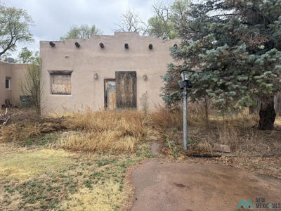 /international/us/1319-4th-street-las-vegas-nm-110107058555/