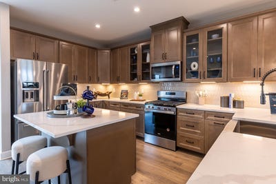 /international/us/1815-john-stricker-avenue-baltimore-md-110100617251/?lang=pt