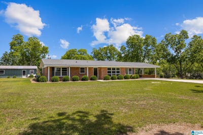 /international/us/10872-county-road-50-clanton-al-110107929543/