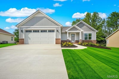 /international/us/403-briarcliff-drive-waterloo-il-110099078579/