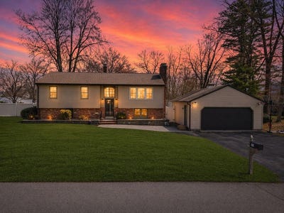 /international/us/19-elizabeth-lane-newburyport-ma-110107308112/