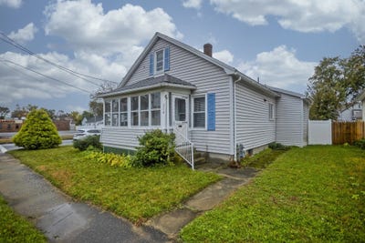 /international/us/314-carew-st-chicopee-ma-110120655328/