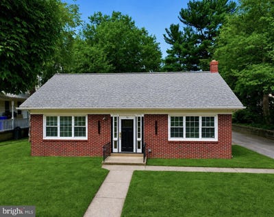 /international/us/75-w-main-street-penns-grove-nj-110119988351/