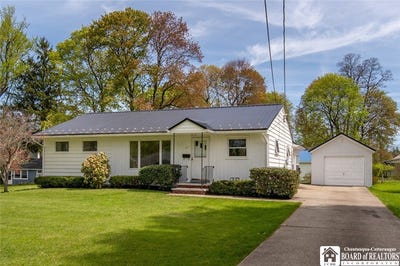 /international/us/27-crandall-street-westfield-ny-110107631432/
