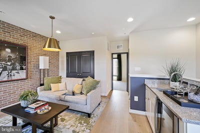 /international/us/0-triggerfish-drive-national-harbor-md-110100586450/