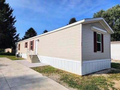 /international/us/230-whittlesey-avenue-norwalk-oh-110100316363/