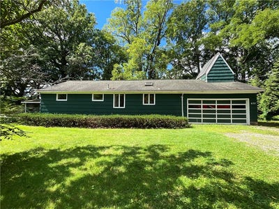 /international/us/632-shore-drive-west-henrietta-ny-110119650435/