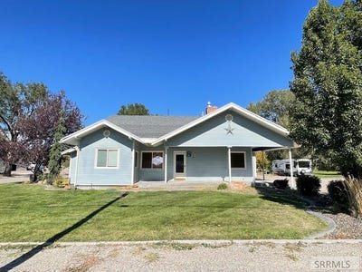 /international/us/89-w-center-street-blackfoot-id-110102683538/