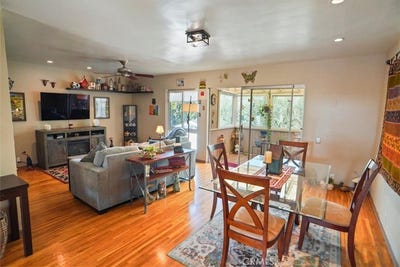 /international/us/1901-peyton-burbank-ca-110106313618/