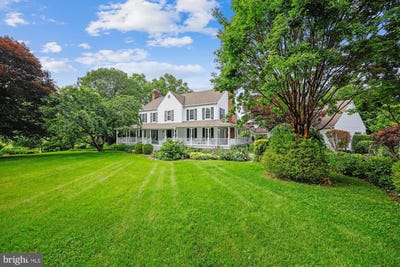 /international/us/19709-golden-valley-lane-brookeville-md-110100151674/