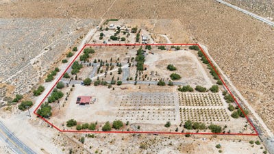 /international/us/9421-fort-tejon-road-littlerock-ca-110109069576/