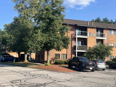 /international/us/11-blackstone-drive-nashua-nh-110109591324/