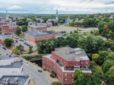 /international/us/112-franklin-street-bangor-me-110120040857/