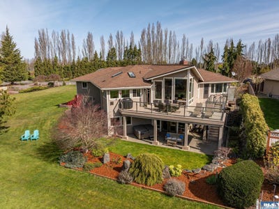 /international/us/6250-woodcock-rd-sequim-wa-110098784706/