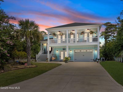 /international/us/8906-edgewater-court-emerald-isle-nc-110100764013/