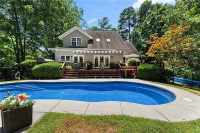 /international/us/102-holly-place-yorktown-va-110101195409/