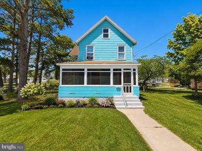/international/us/108-w-chesapeake-avenue-crisfield-md-110108965508/