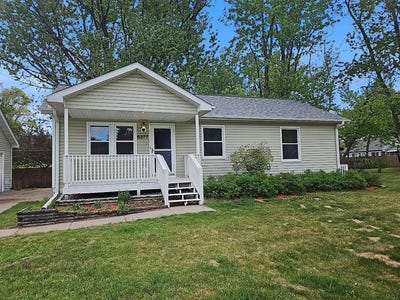 /international/us/5377-quincy-street-mounds-view-mn-110108299991/