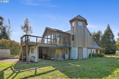 /international/us/11605-highway-101-tillamook-or-110103128473/