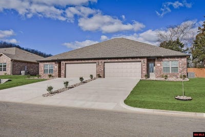 /international/us/1035-nottington-street-mountain-home-ar-110106200792/