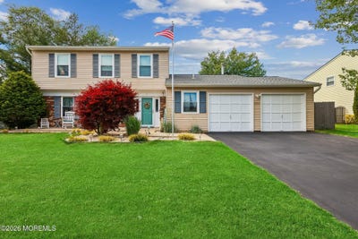 /international/us/7-stowe-lane-howell-nj-110108426034/