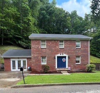 /international/us/1010-mays-branch-prestonsburg-ky-110100126966/